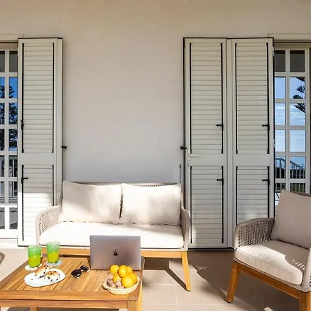 Breathtaking View - Isulatravel Villa